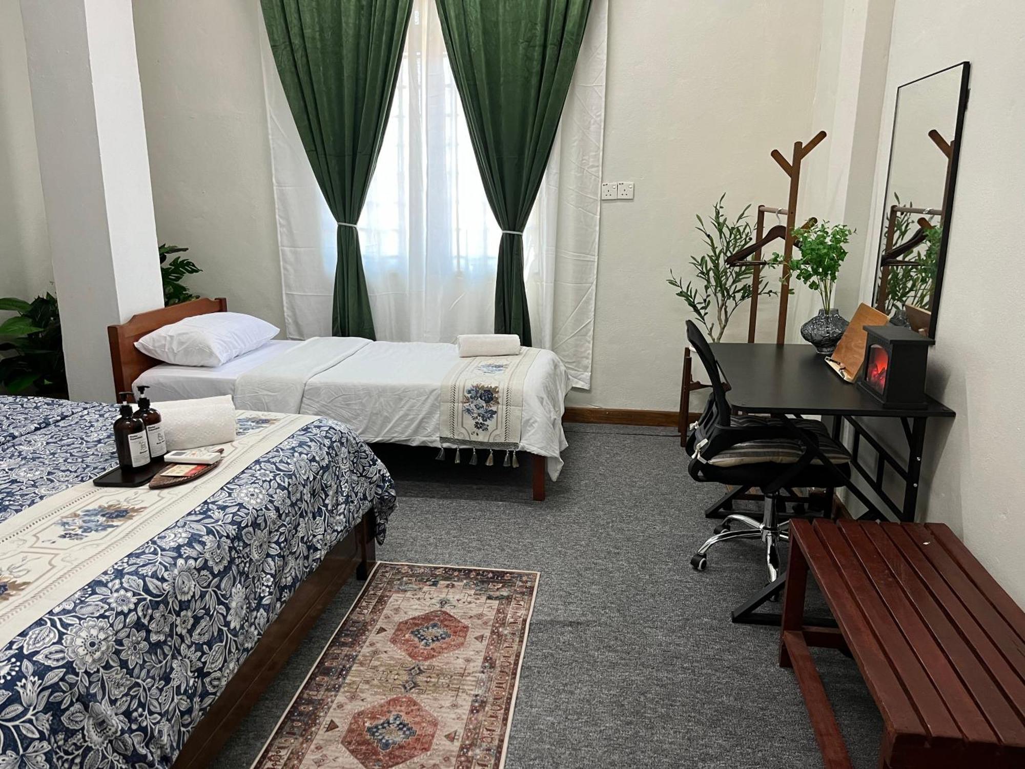 La Wood Homestay Near Kuala Besut Jetty Екстериор снимка